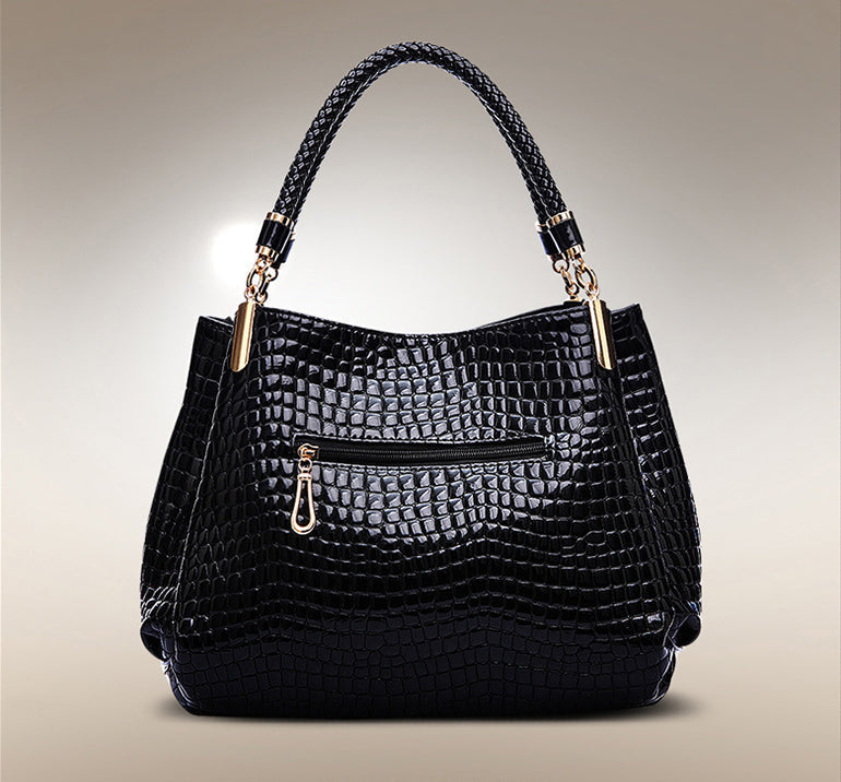 Vivenza | Durable Elegance Handbag with Crocodile Pattern