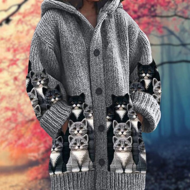 Elsie | Warm women's sweater with buttons and hood