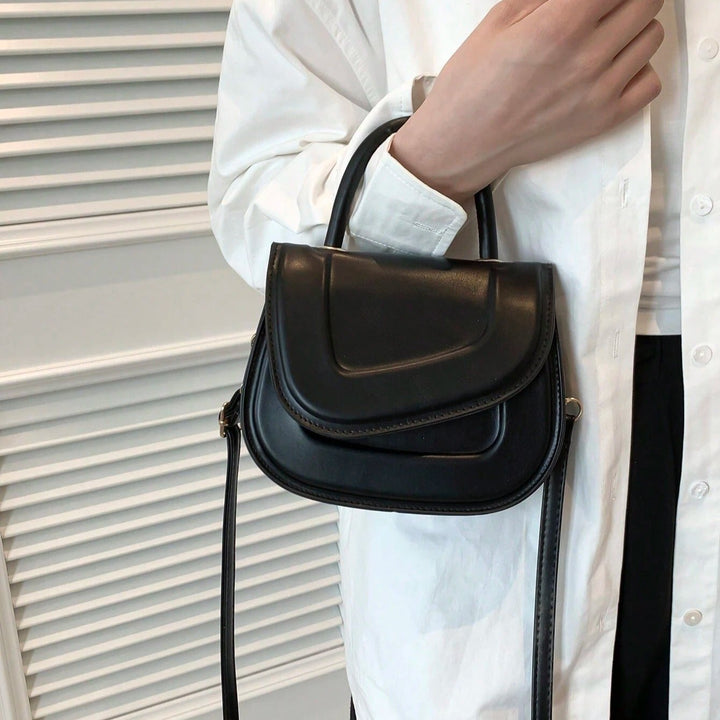 Novessa | Luxe Statement Minimalist Saddle Bag