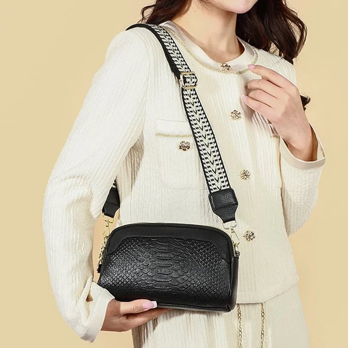 Mirellia | Elegant Charm Mini Crossbody Bag Croc Pattern