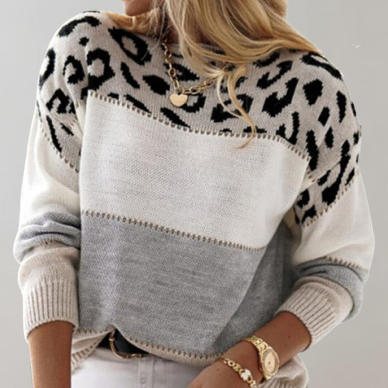 Inaya | Women's sweater with animal print