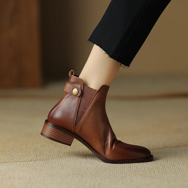 Caitria | Soft leather chelsea boots with thick heels