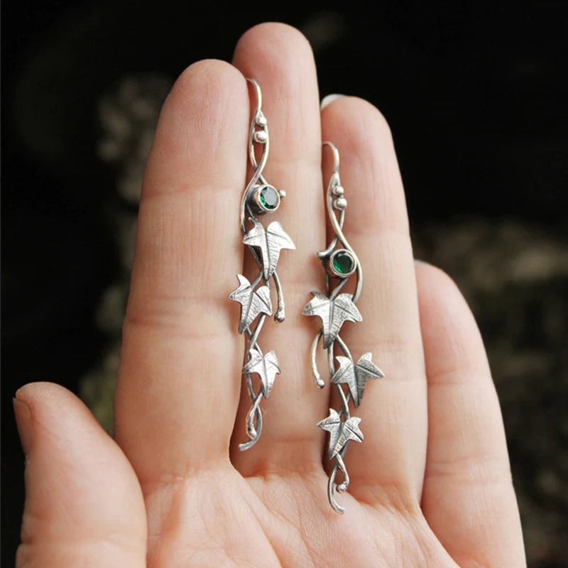 Ailyn | Vintage leaf elf earrings